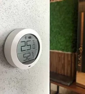Czujnik temperatury i wilgotności smart home