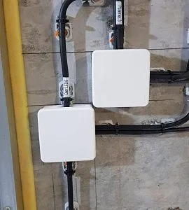 Moduły sterowania oświetleniem Philips Hue na instalacji